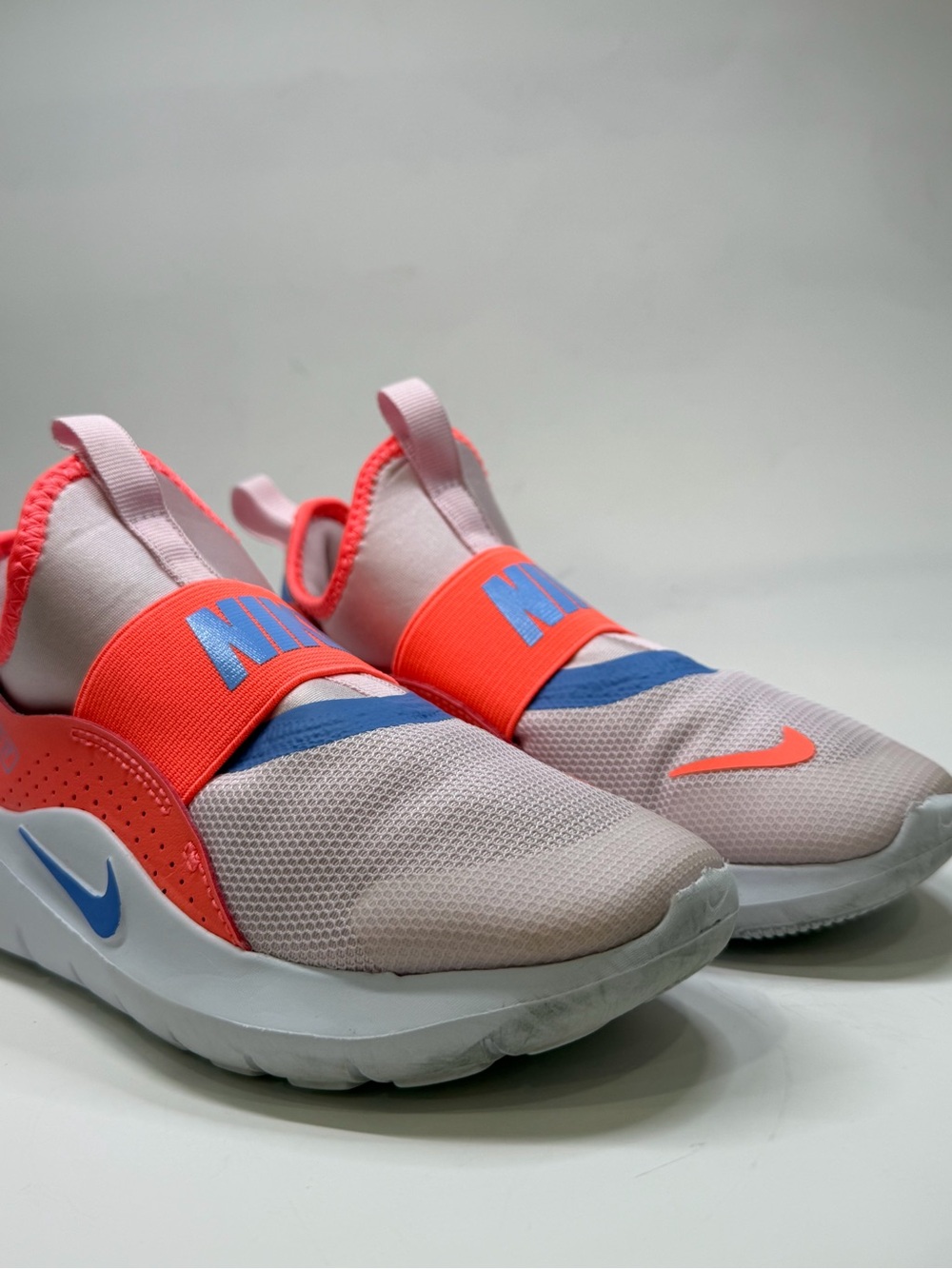 Nike Kids Slip-On Sneakers in Pink, Coral & Blue - Picture 3 of 11